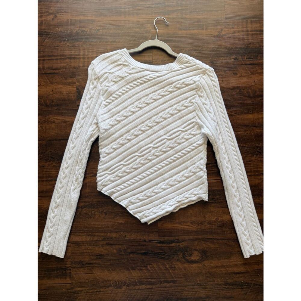 Chic Cable Knit Sweater - white - Picture 10 of 10